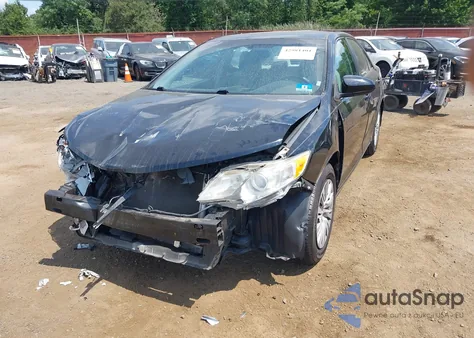 2012 Toyota Camry Le z USA, uszkodzony, nr VIN 4T4BF1FK2CR212659